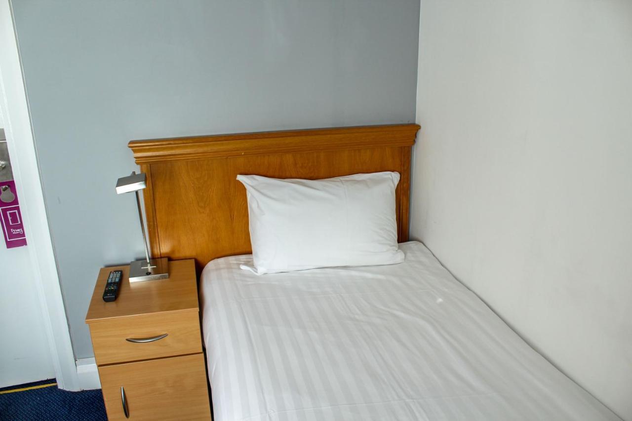 Heathrow Lodge Хитроу Экстерьер фото